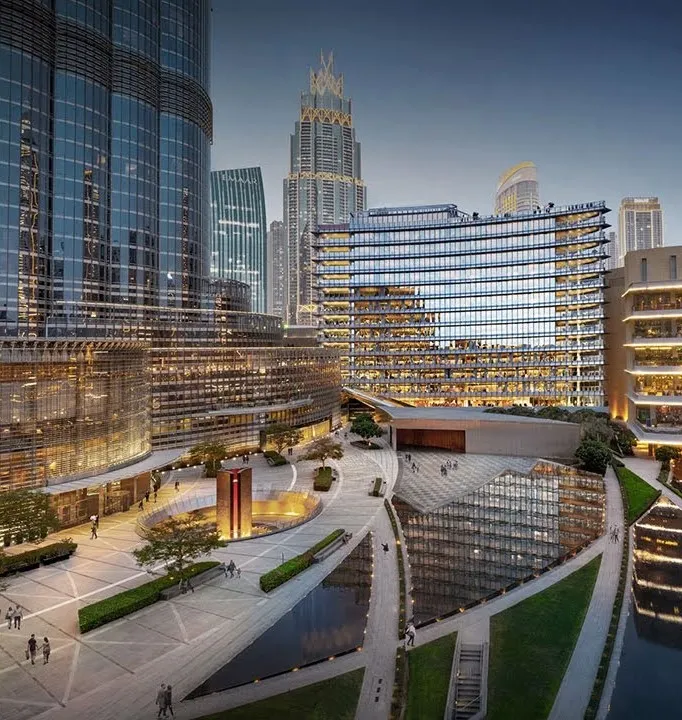 Panoramic view of The Residence, Burj Khalifa, Dubai Mall and the Fountain